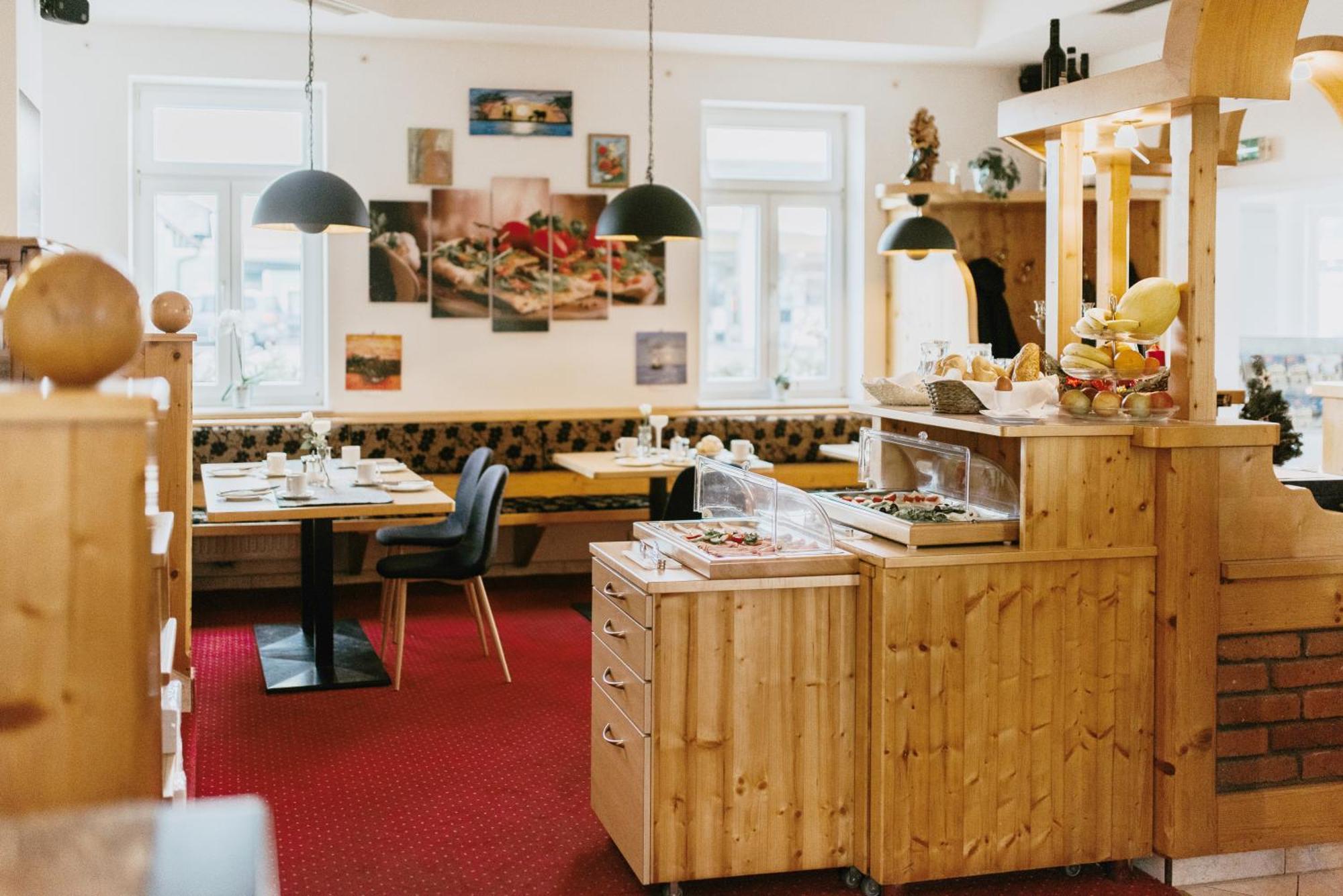 פלדקירצ'ן ביי גראץ Restaurant Gaestehaus Feldkirchen מראה חיצוני תמונה
