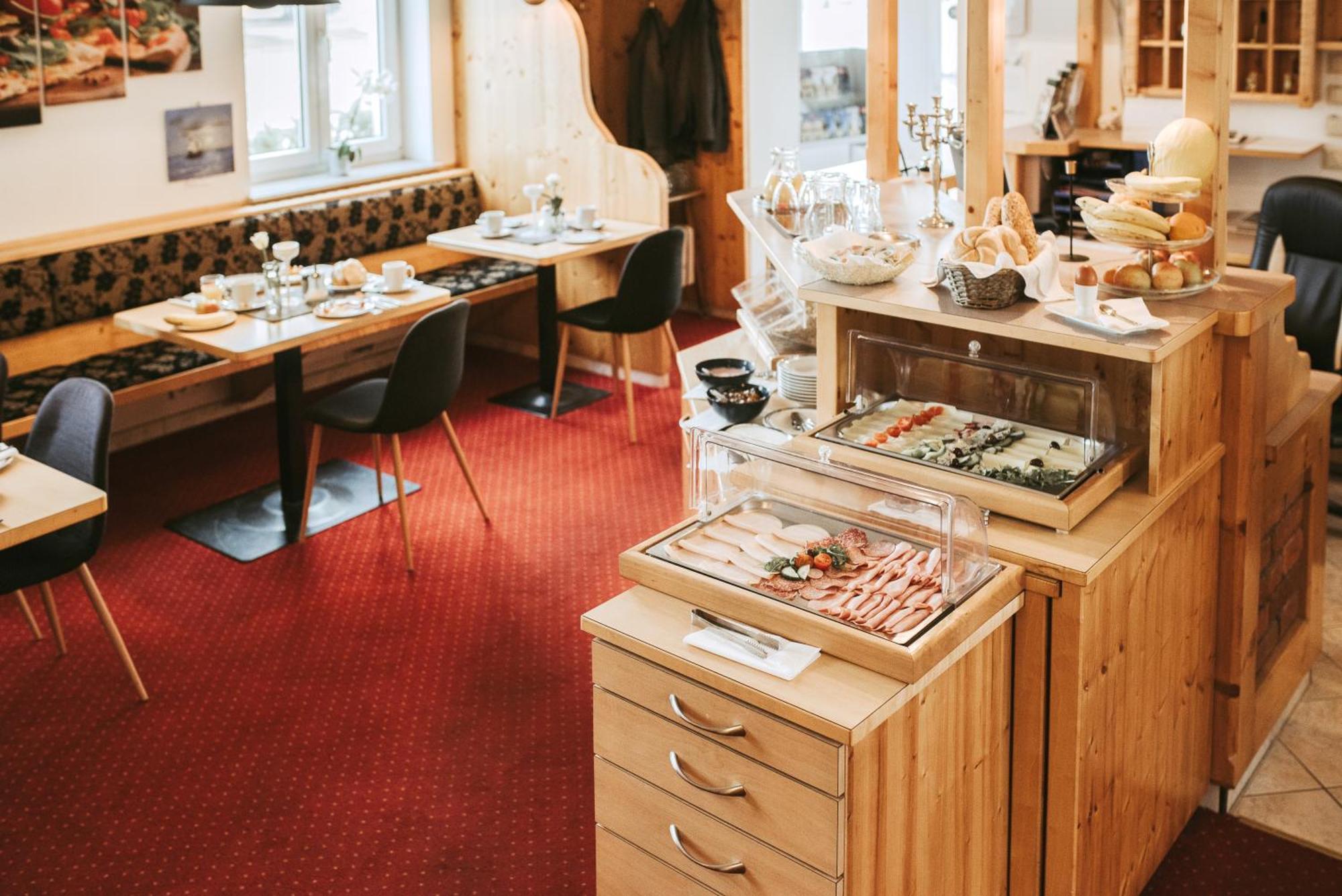 פלדקירצ'ן ביי גראץ Restaurant Gaestehaus Feldkirchen מראה חיצוני תמונה