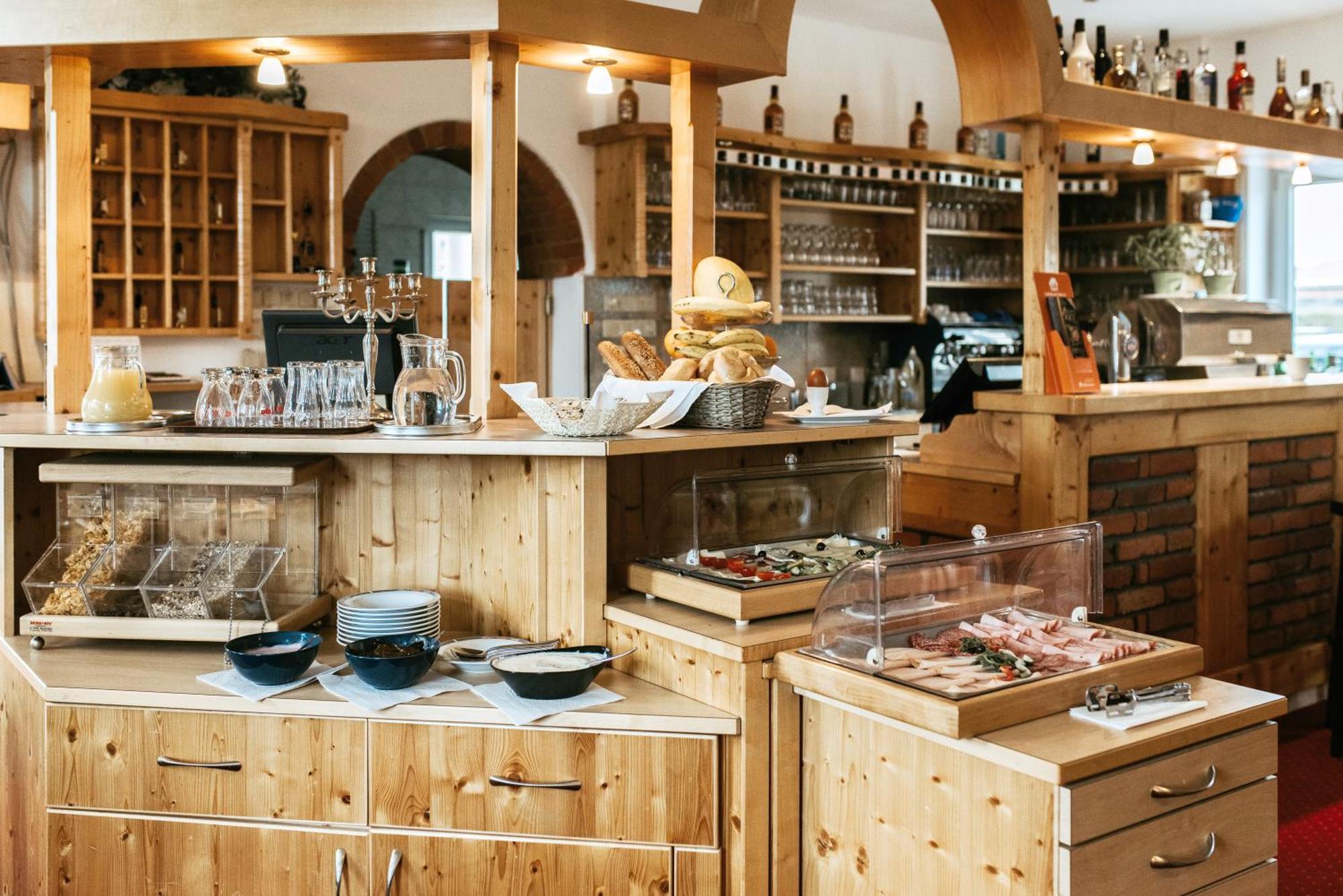 פלדקירצ'ן ביי גראץ Restaurant Gaestehaus Feldkirchen מראה חיצוני תמונה